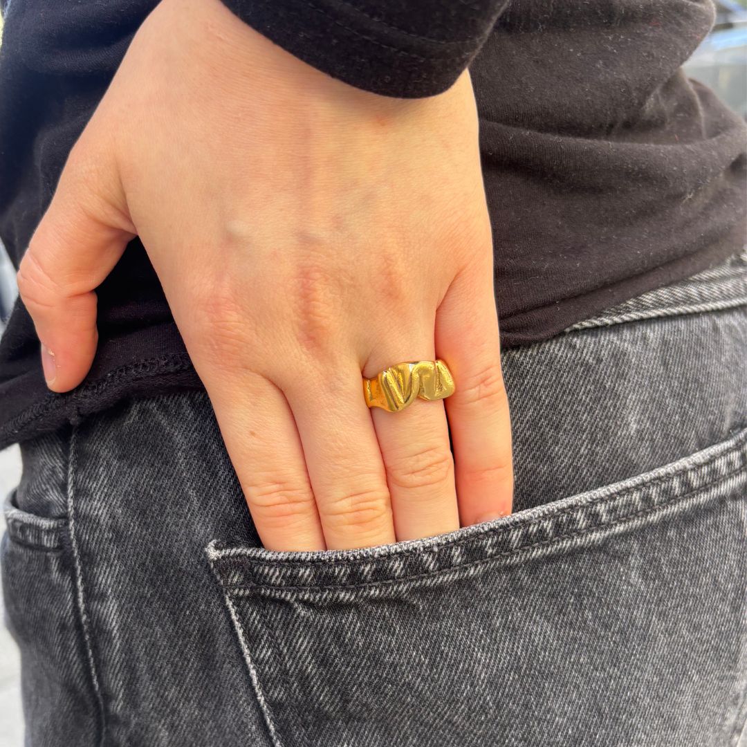 Adriana Ring