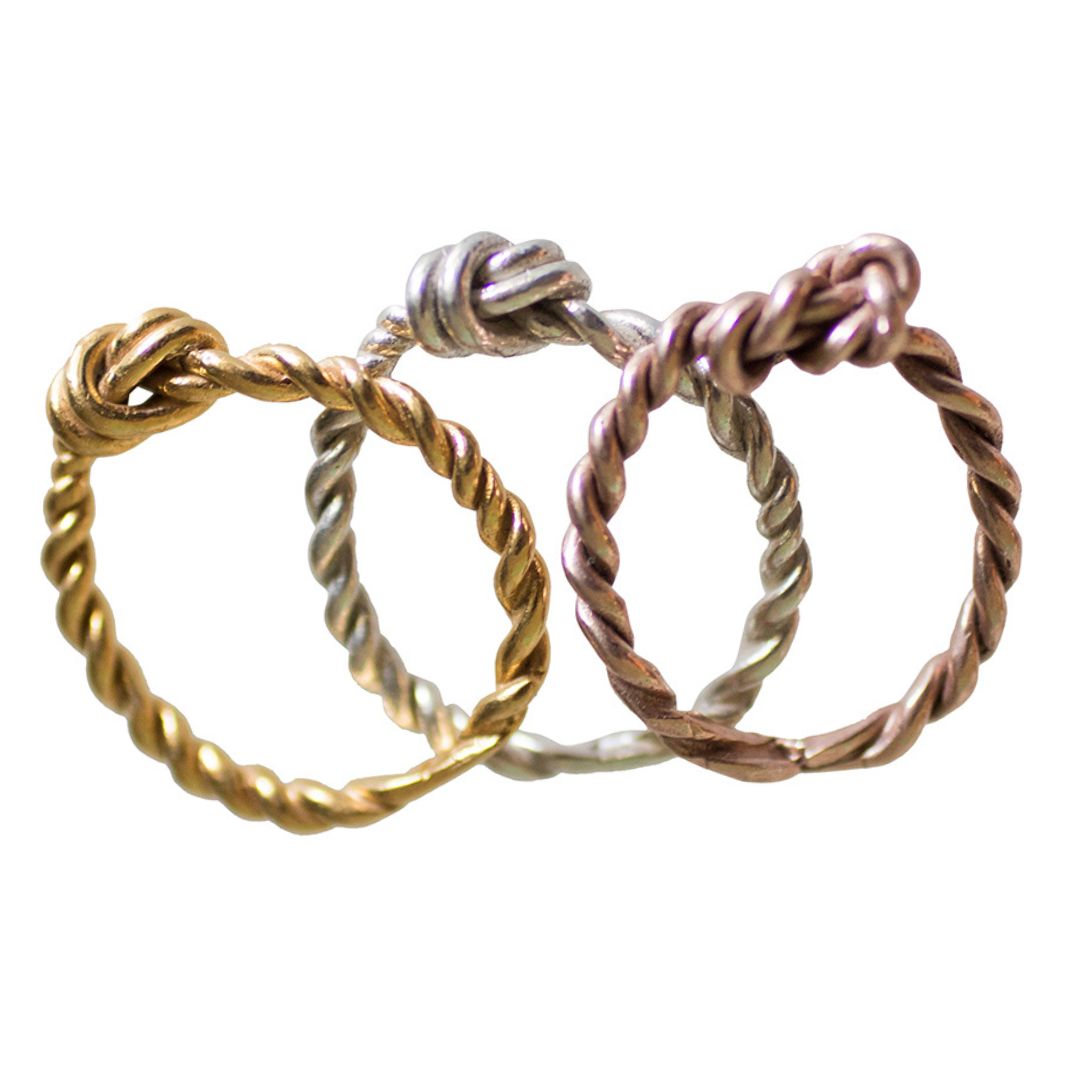 Layla Small Knot with a twist ring