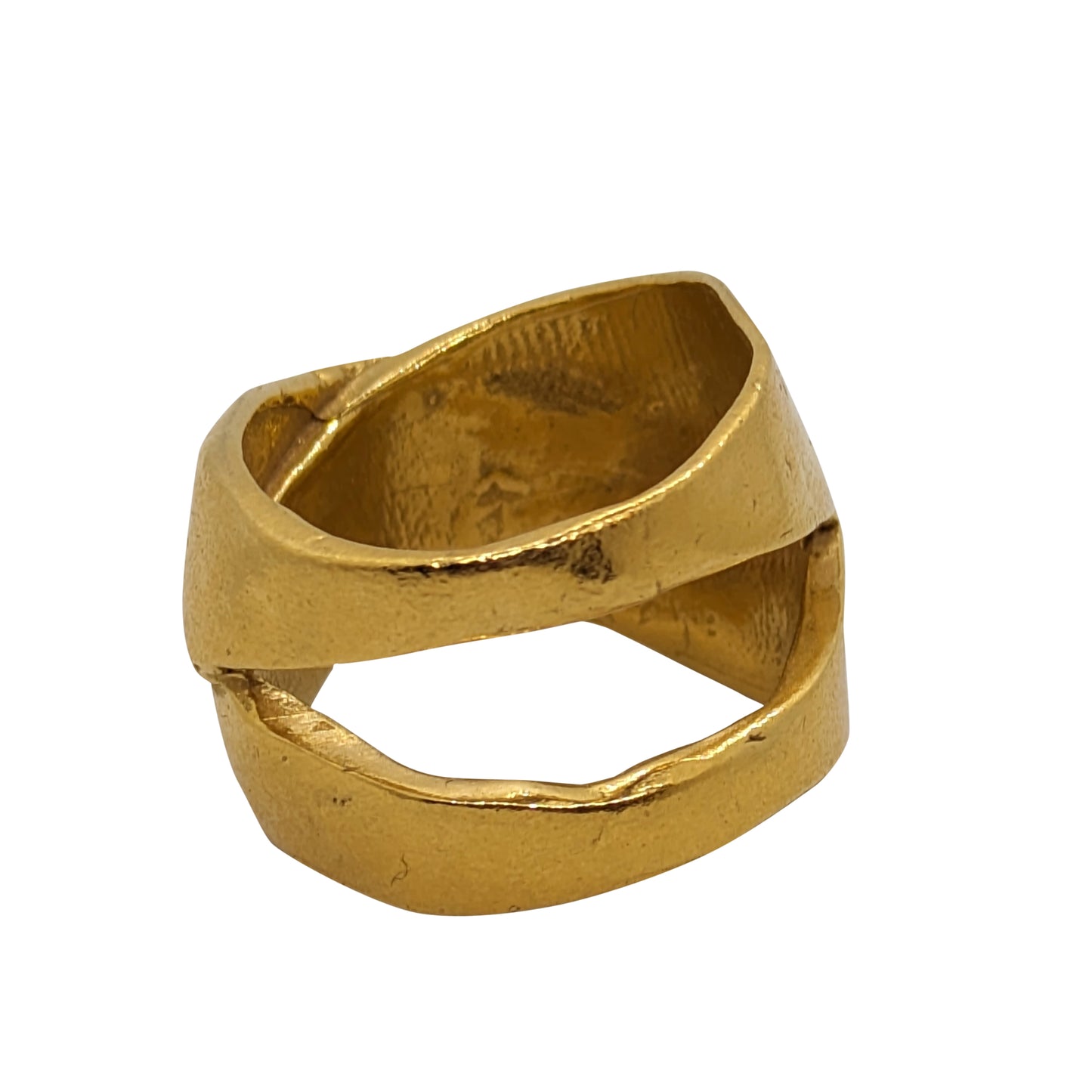 Elegant Crossover Ring