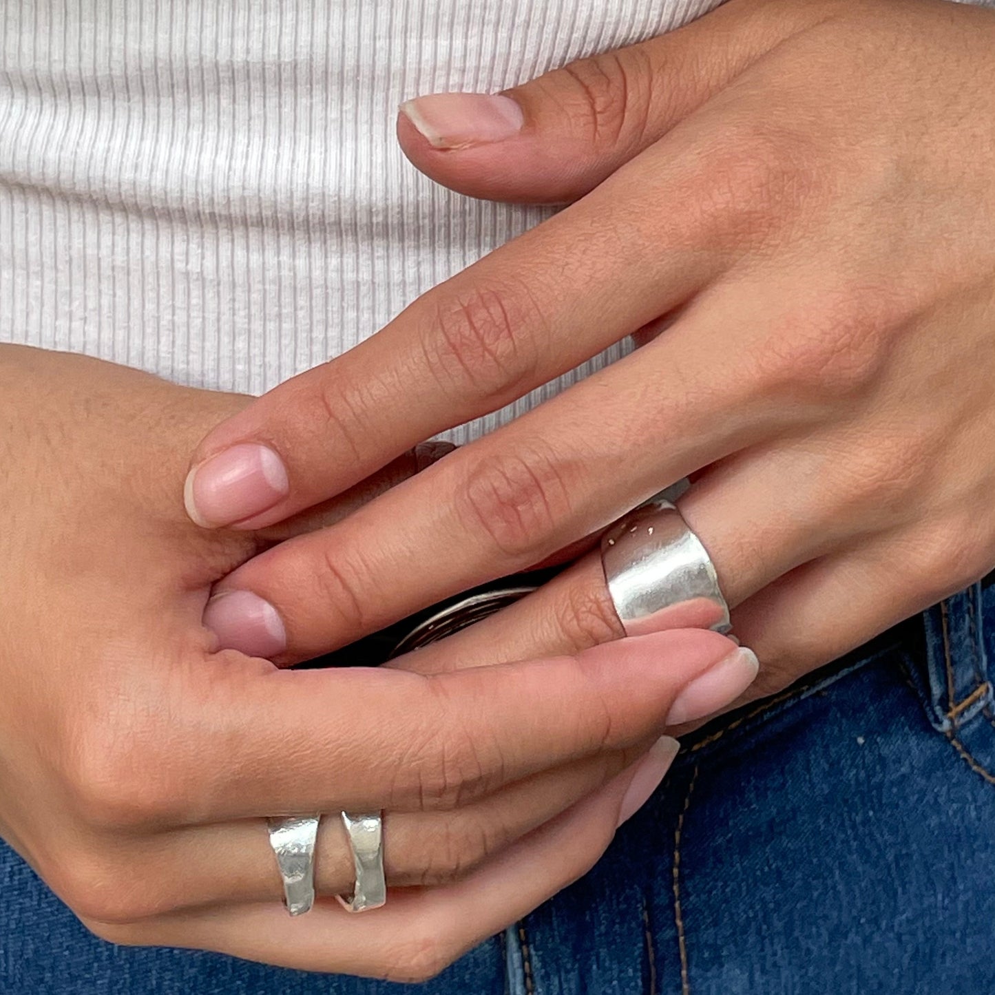Elegant Crossover Ring